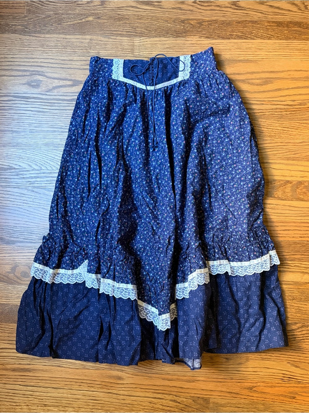 Jessica’s Gunnies 70s cottagecore skirt size S